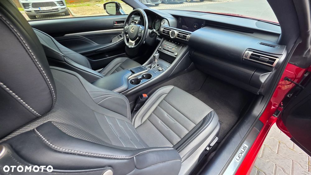 Lexus RC 200t / 300 F Sport - 13