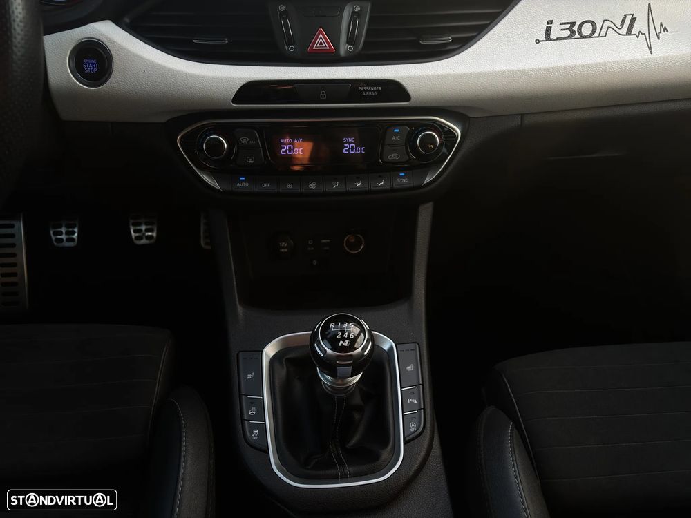 Hyundai i30 N 2.0 T-GDi Pack Performance - 15
