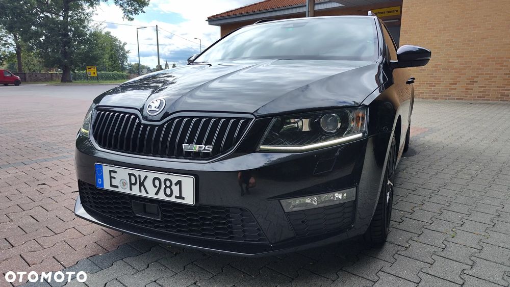 Skoda Octavia 2.0 TDI DSG RS - 18