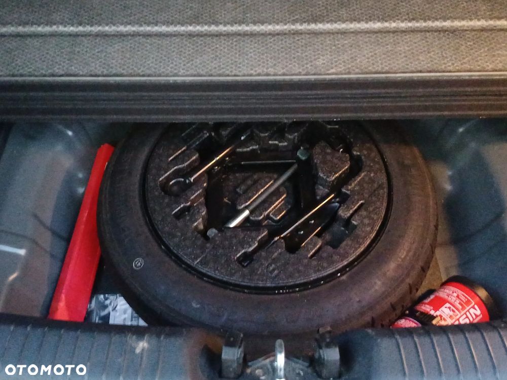 Hyundai i30 1.5 DPI Classic + - 21