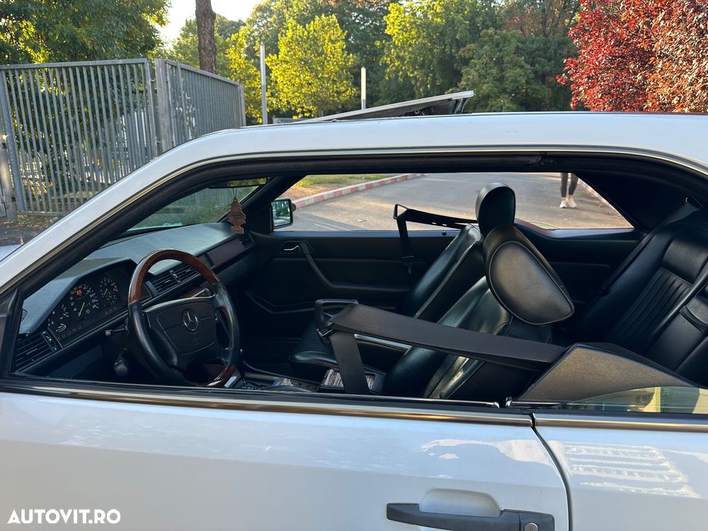 MERCEDES-BENZ E-Class 1988 — imagine 13