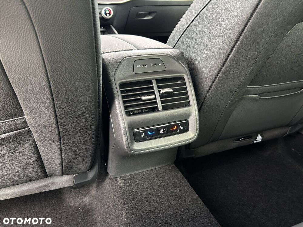 Skoda Superb 2.0 TDI SCR 4x4 L&K DSG - 31