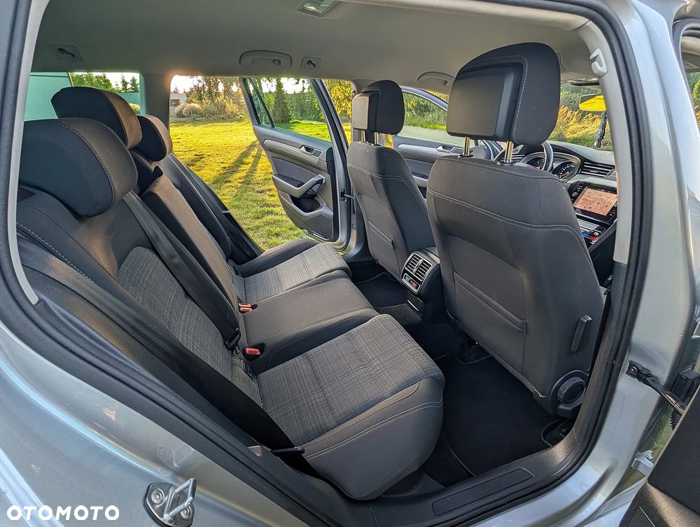 Volkswagen Passat 2.0 TDI SCR DSG - 27
