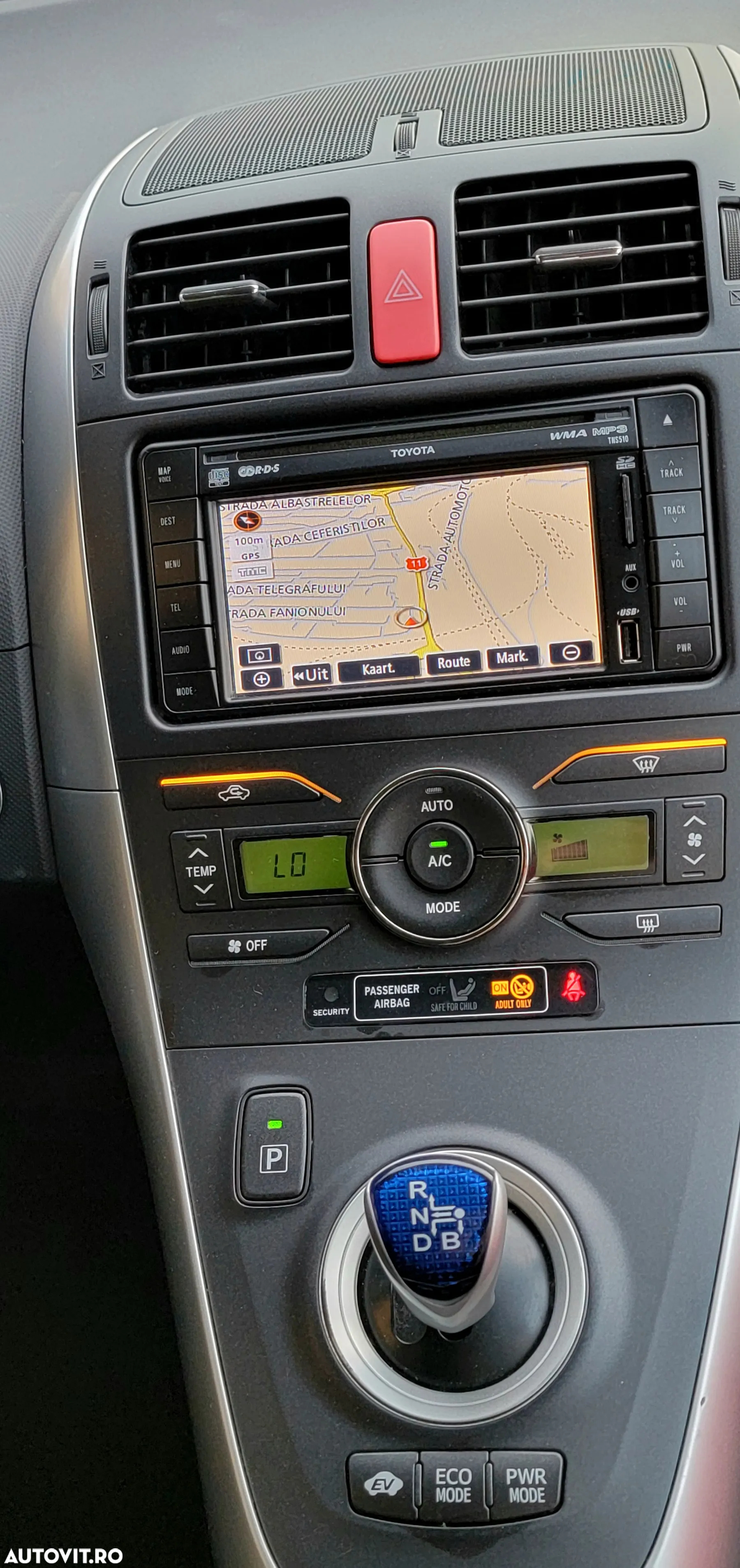 Toyota Auris 1.8 L VVT-i HSD Luna - 13