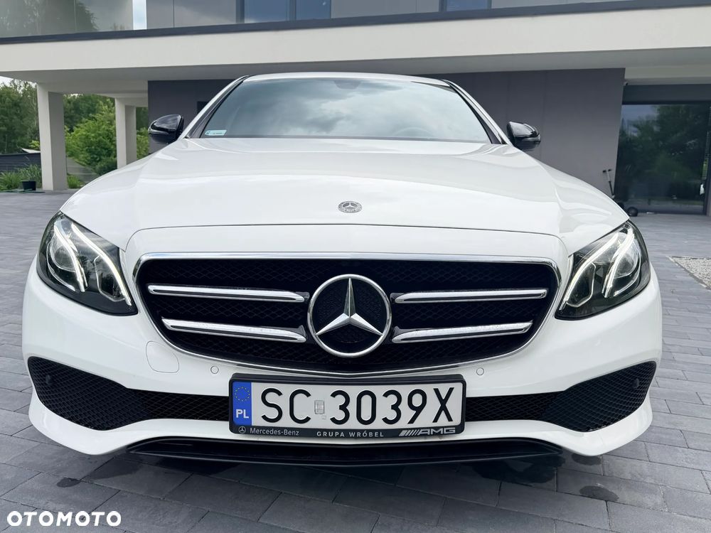 Mercedes-Benz Klasa E 220 d 4-Matic - 9