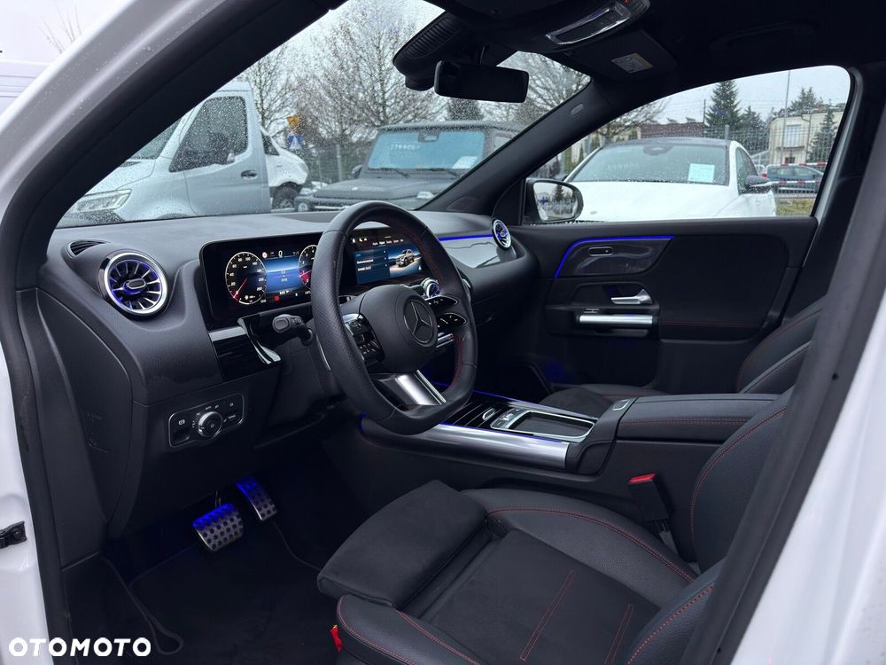 Mercedes-Benz GLA 200 AMG Line - 15