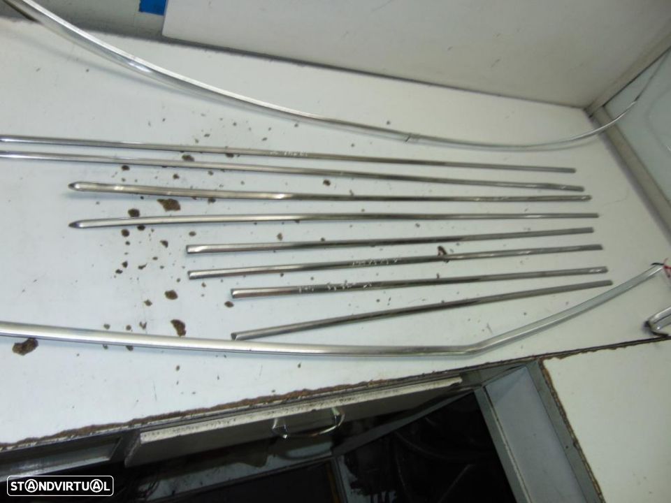 Volvo 144S 69 friso pára-brisas - 6