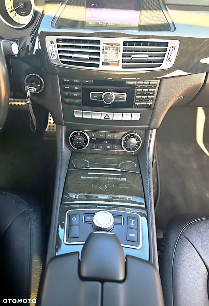 Mercedes-Benz CLS 500 4Matic BlueEFFICIENCY 7G-TRONIC - 34