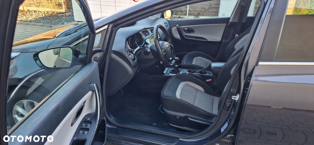 Kia Ceed Cee'd 1.6 GDI Business Line - 16