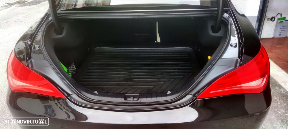 Mercedes-Benz CLA 220 CDI 7G-DCT - 12