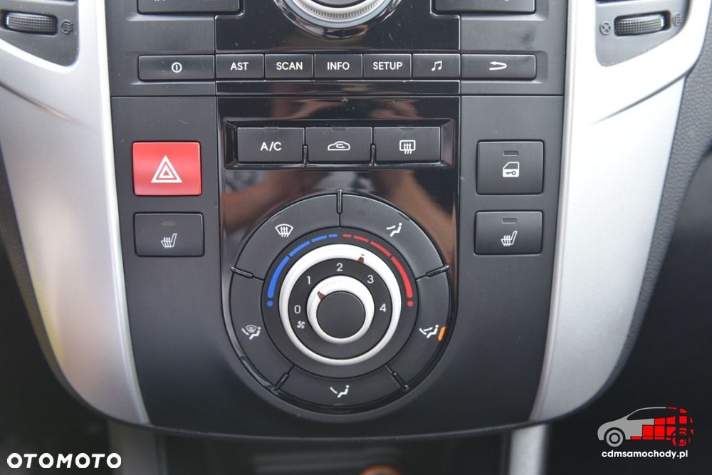 Kia Venga - 27