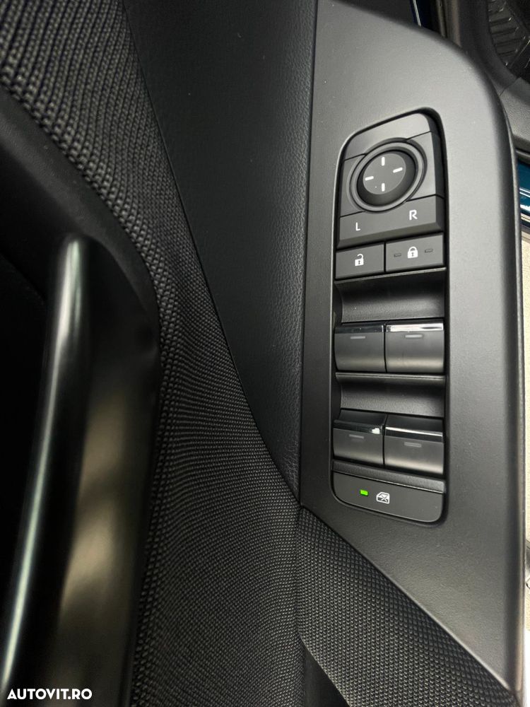 Toyota C-HR 1.8 HEV 140 CP 4x2 CVT Active - 9