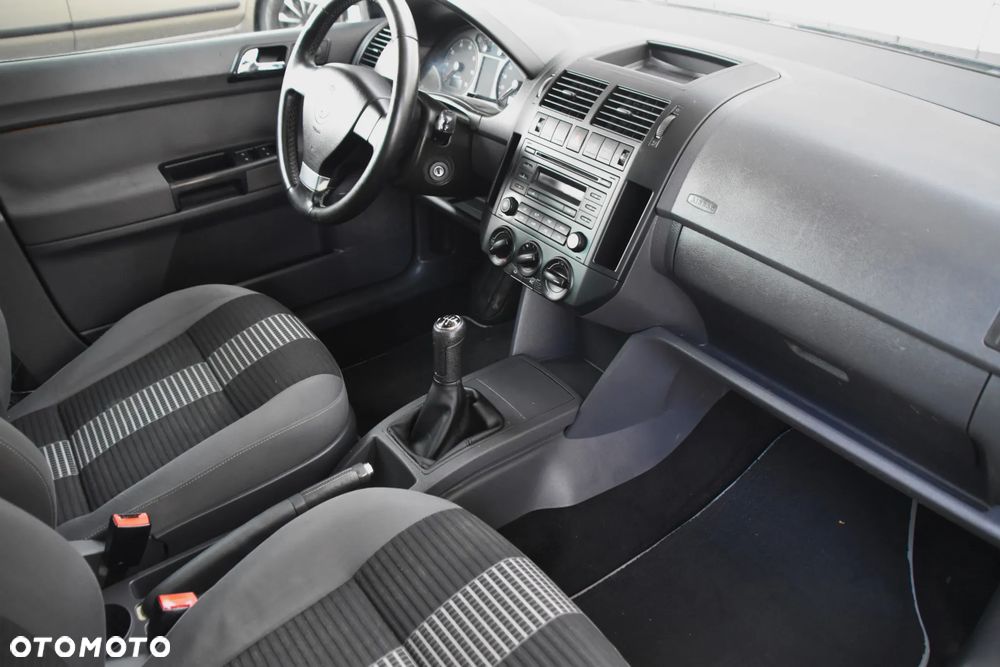 Volkswagen Polo 1.4 United - 13