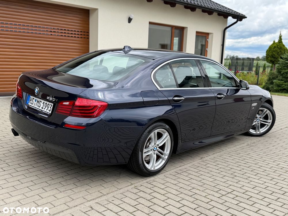 BMW Seria 5 520i Sport-Aut - 31