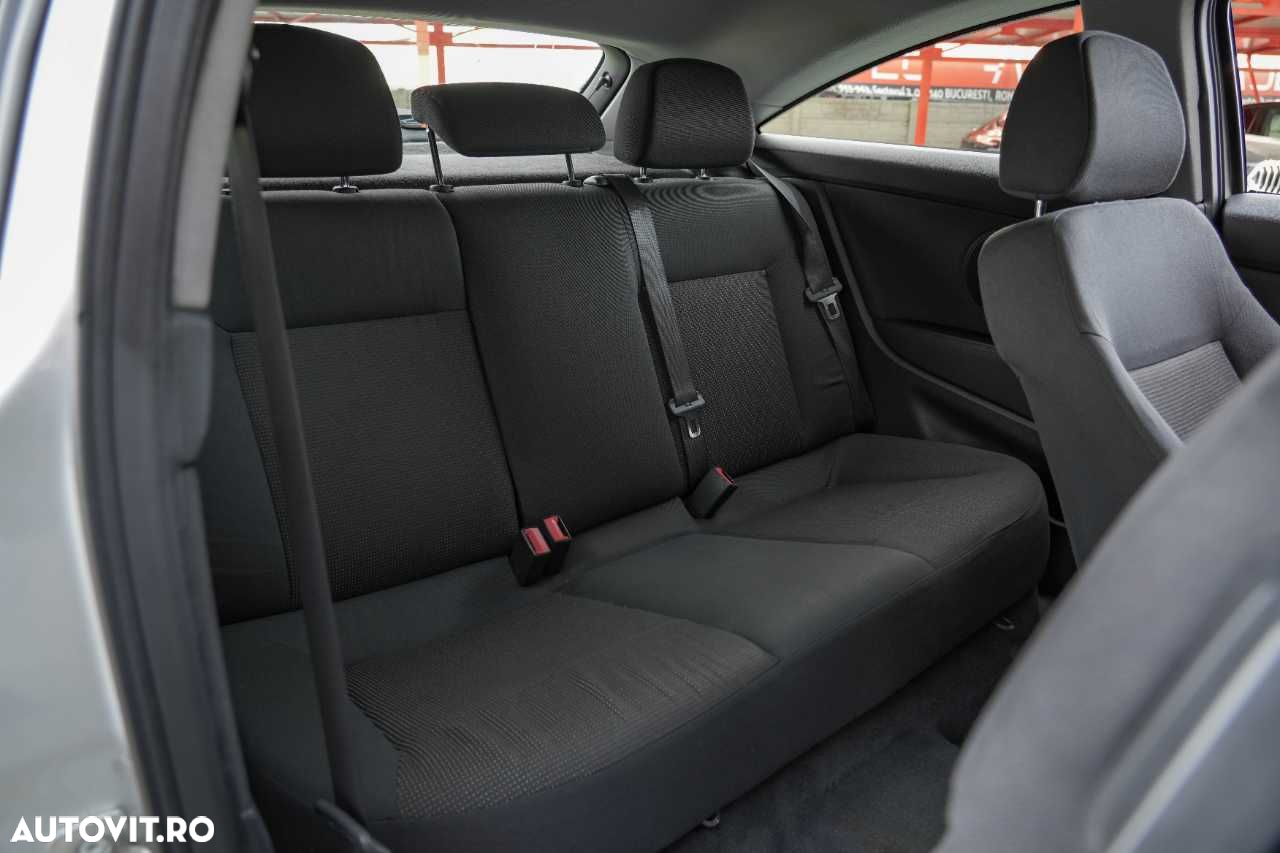 Opel Astra - 10