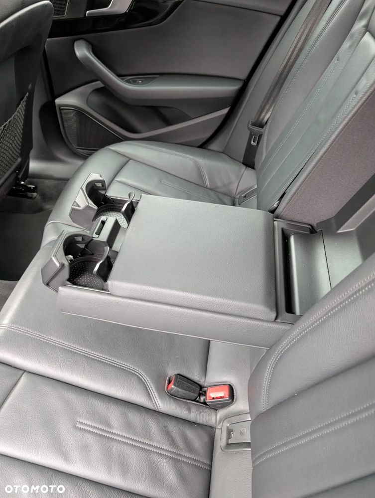 Audi A4 Limousine - 26