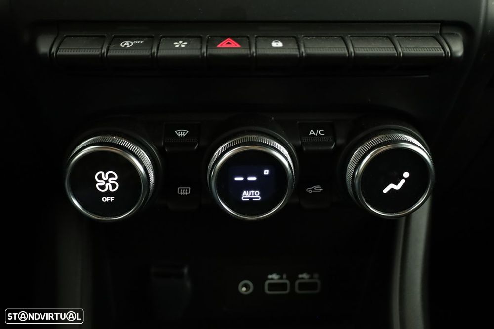 Renault Captur 1.0 TCe Techno Bi-Fuel - 13