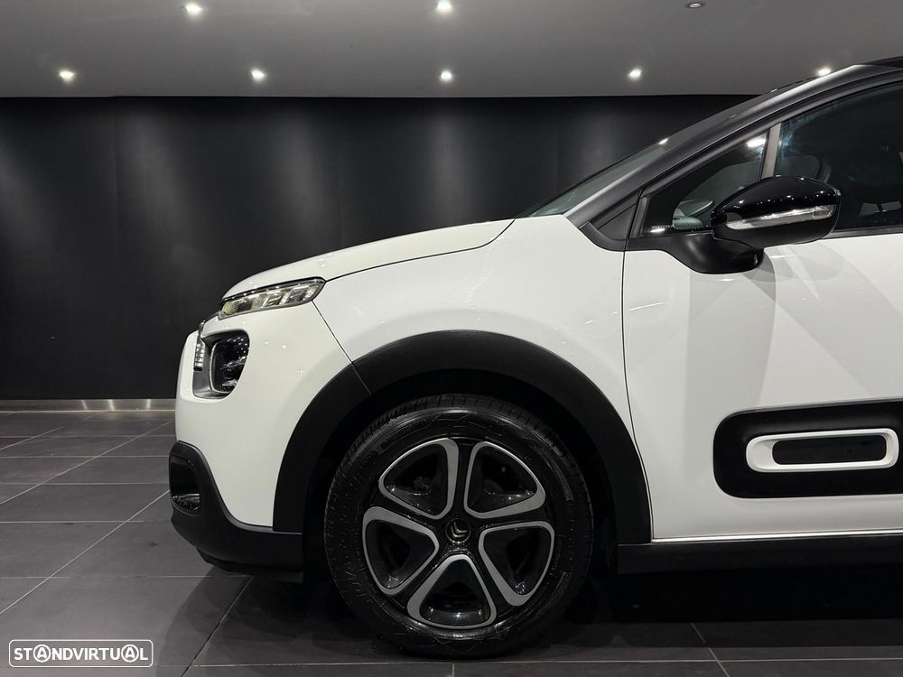 Citroën C3 1.2 PureTech Shine - 3