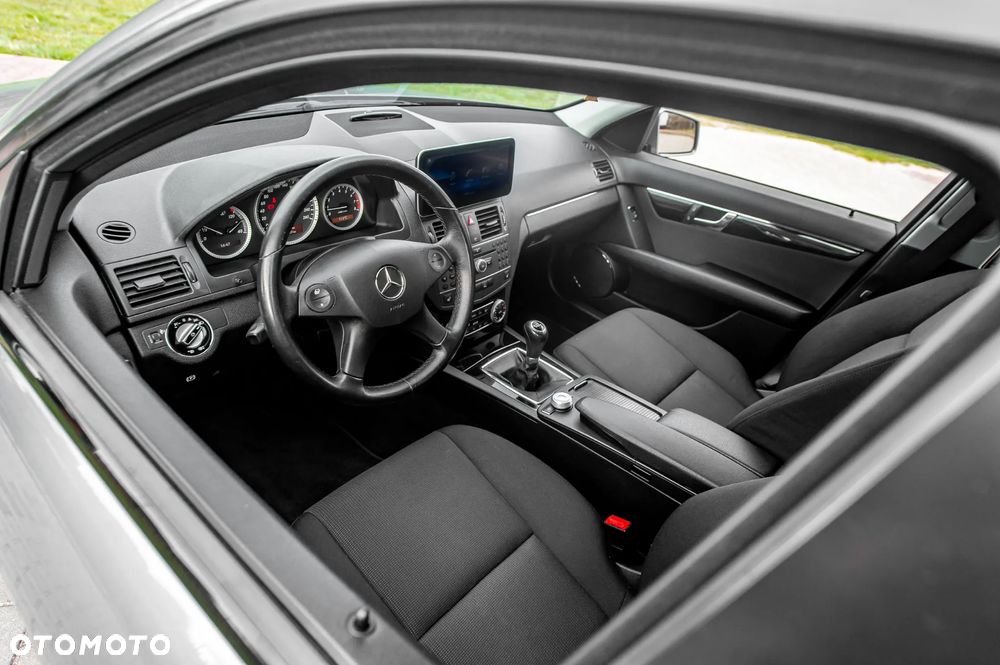 Mercedes-Benz Klasa C 200 Kompressor Avantgarde - 21