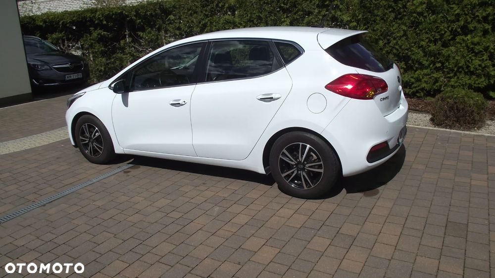 Kia Ceed 1.6 GDI Platinum Edition - 4