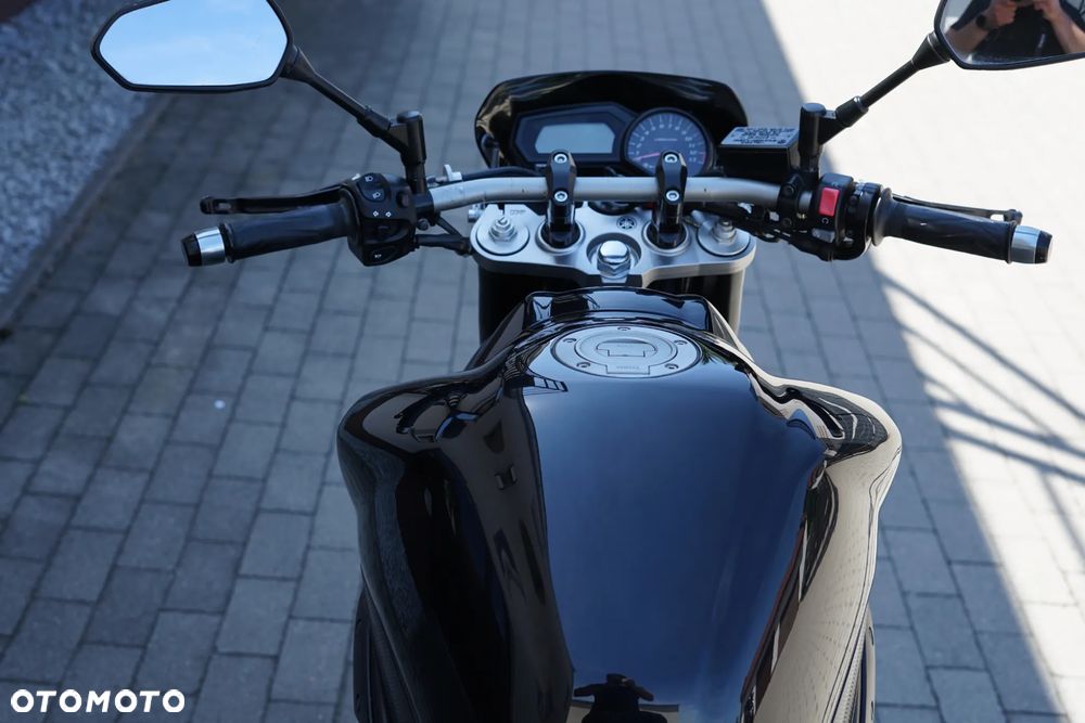 Yamaha FZ - 17