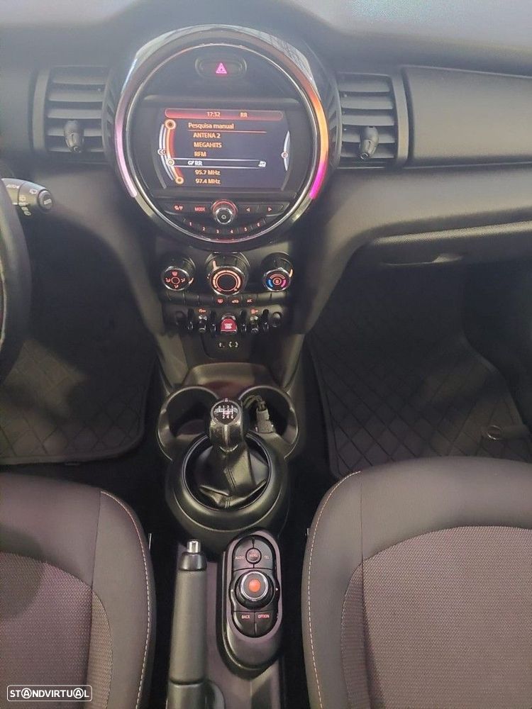 MINI 5 Portas One D - 20