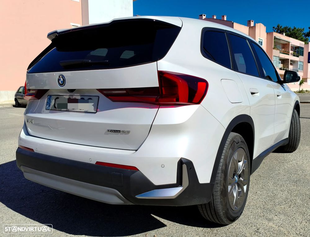 BMW iX1 eDrive20 - 54