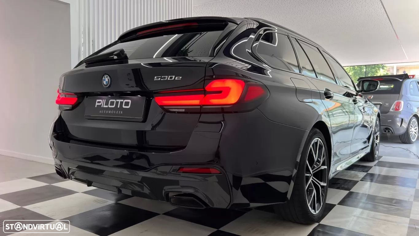 BMW 530 e Pack Desportivo M - 11
