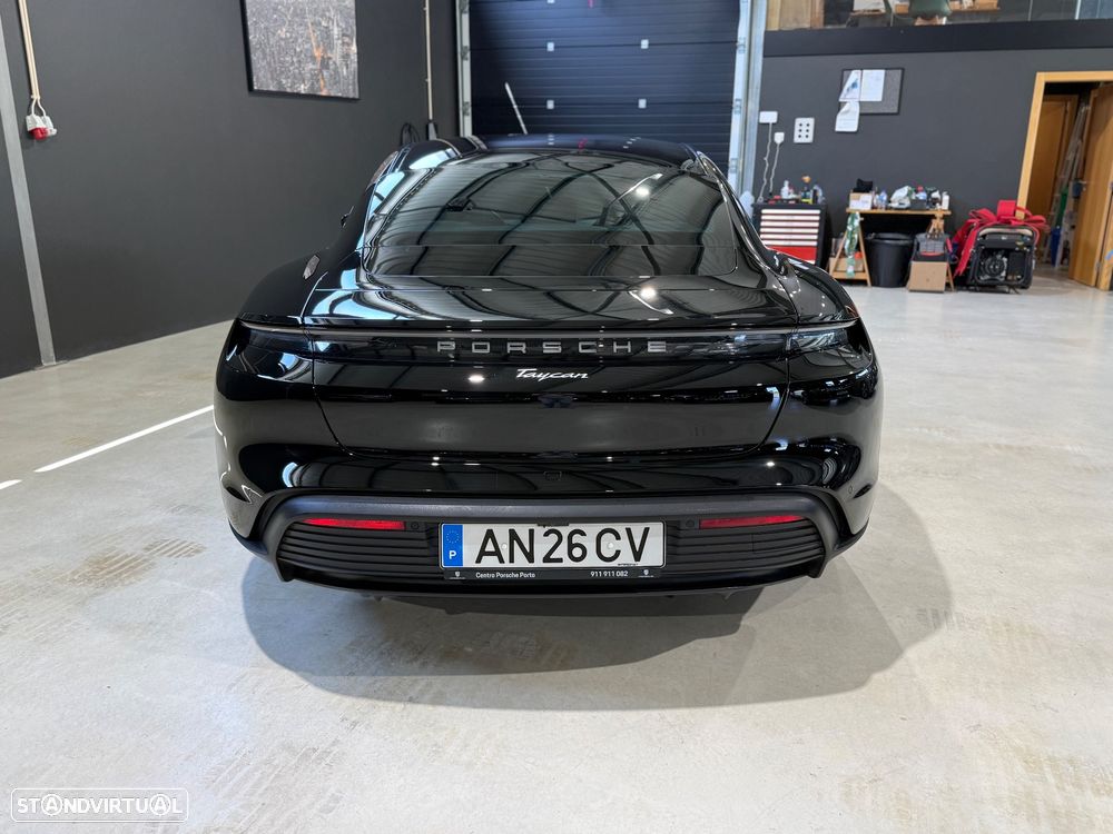 Porsche Taycan Standard - 11