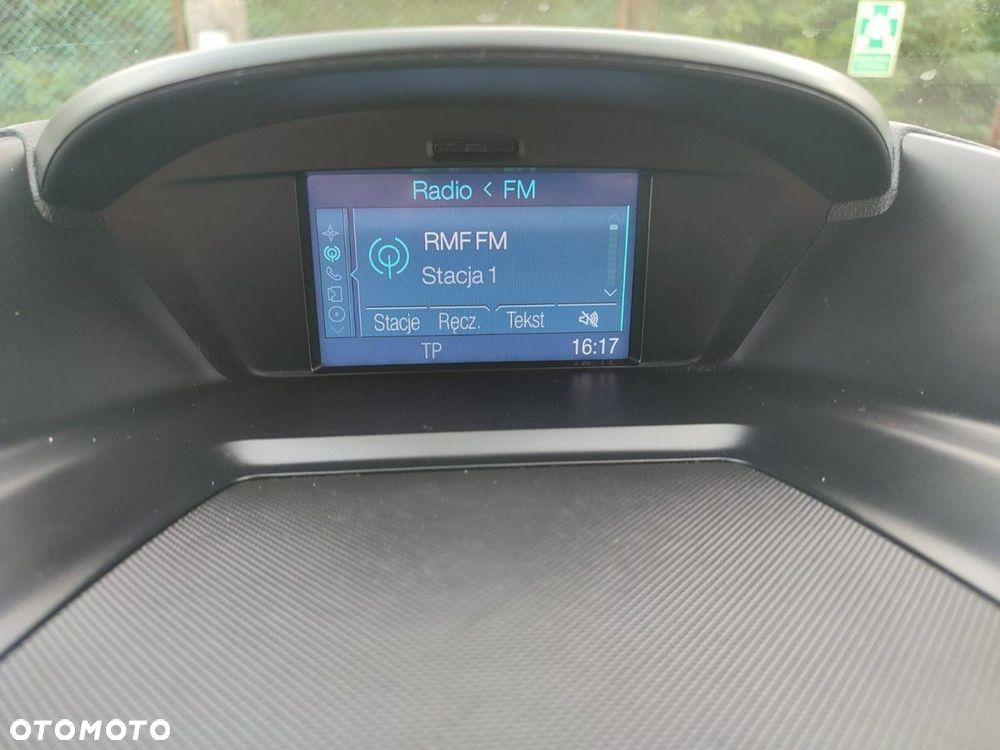 Ford Kuga - 12
