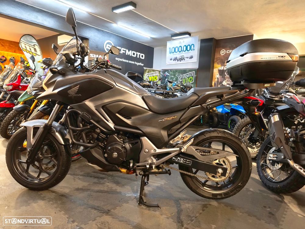 Honda NC750X C/top case - 10