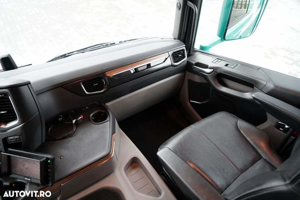 Scania G 280 / SOLO / 4x2 / CORTINĂ - 7,7 m / BDE / FULL AIRMATIC / PLUSĂ / PIELE - 33