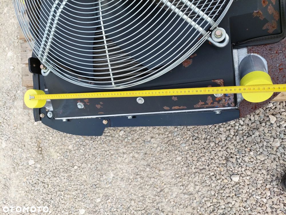 Chłodnica cieczy oleju wody zespół chłodnic intercooler Manitou MLT 634, 735, 741 - 11