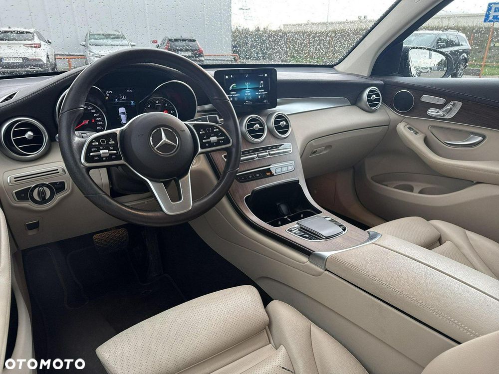 Mercedes-Benz GLC - 13
