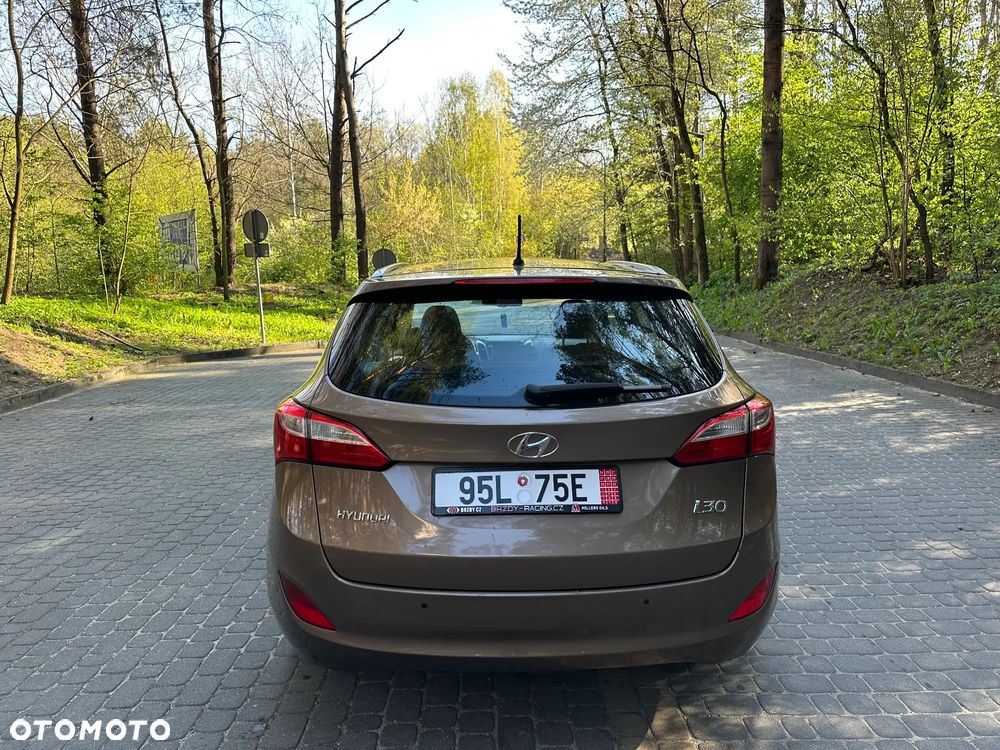 Hyundai i30 1.6 CRDi BlueDrive Go - 19