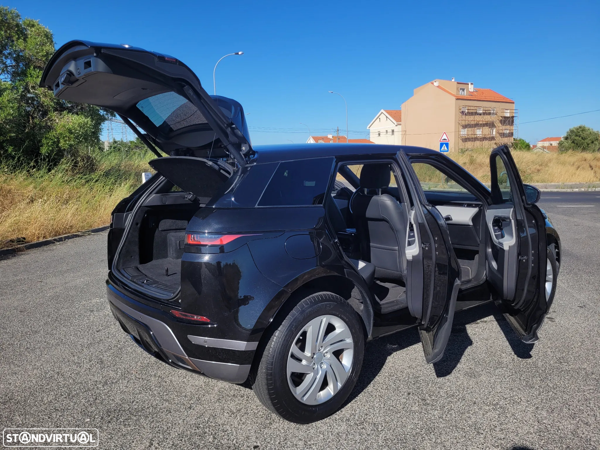 Land Rover Range Rover Evoque 2.0 D150 AWD R-Dynamic S Auto - 42