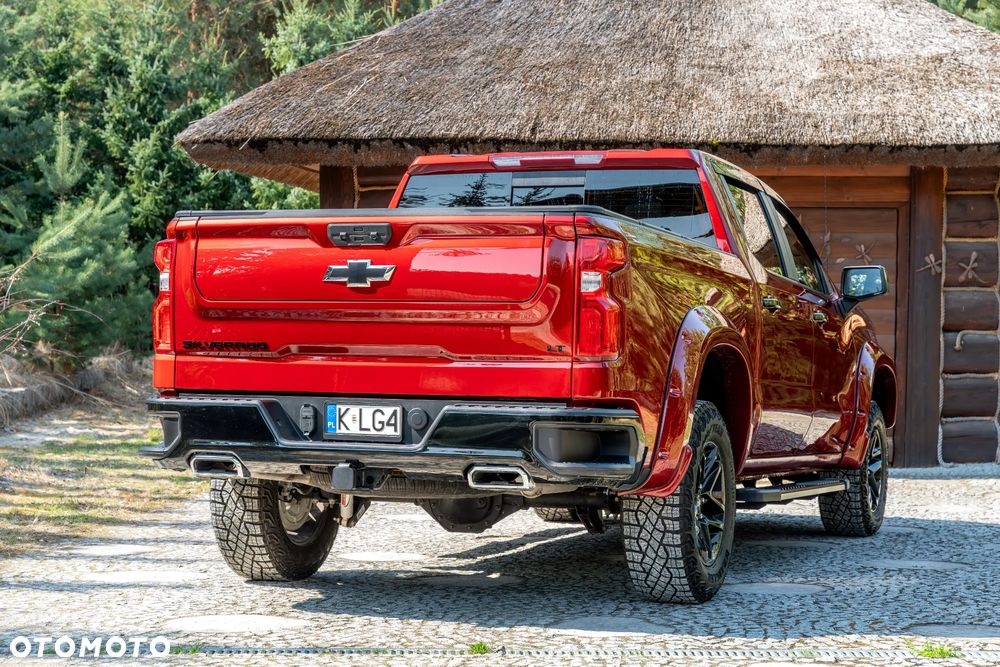 Chevrolet Silverado - 14