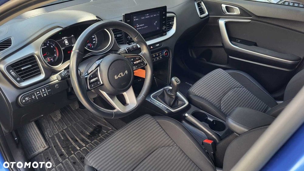 Kia XCeed 1.5 T-GDI M - 10