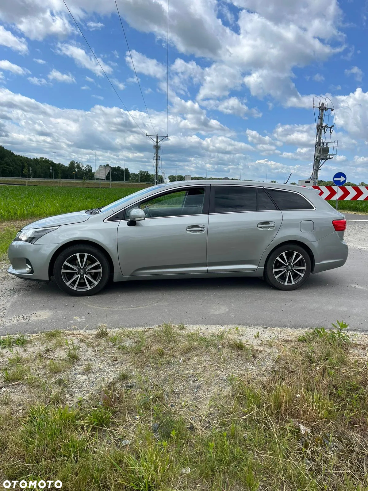 Toyota Avensis Combi 2.0 D-4D - 4