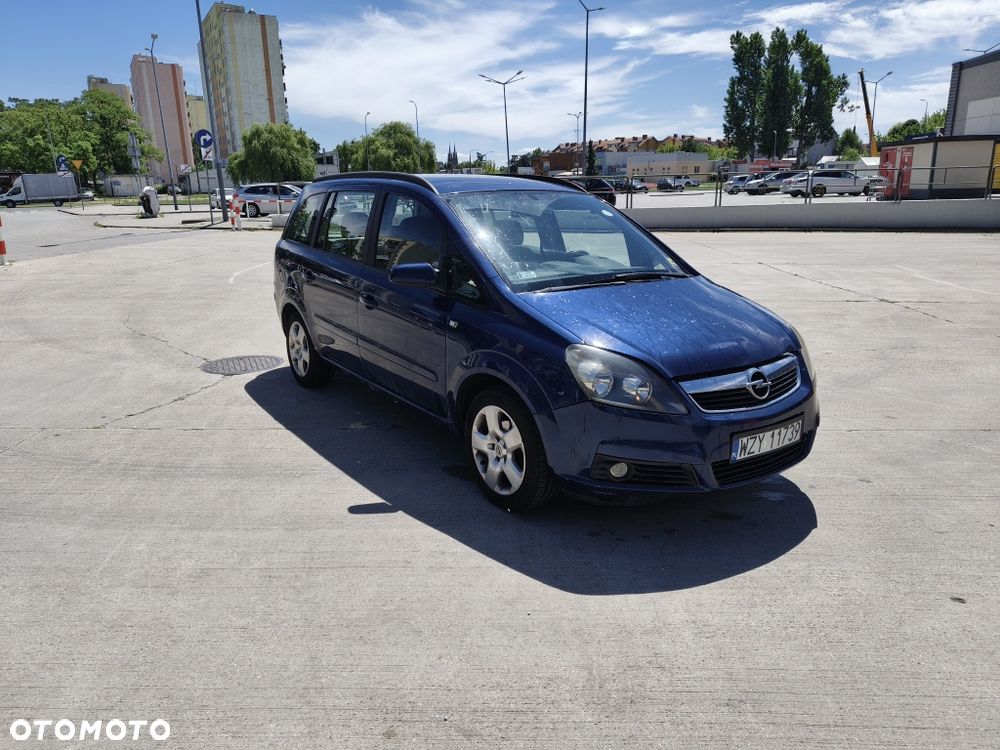 Opel Zafira - 2
