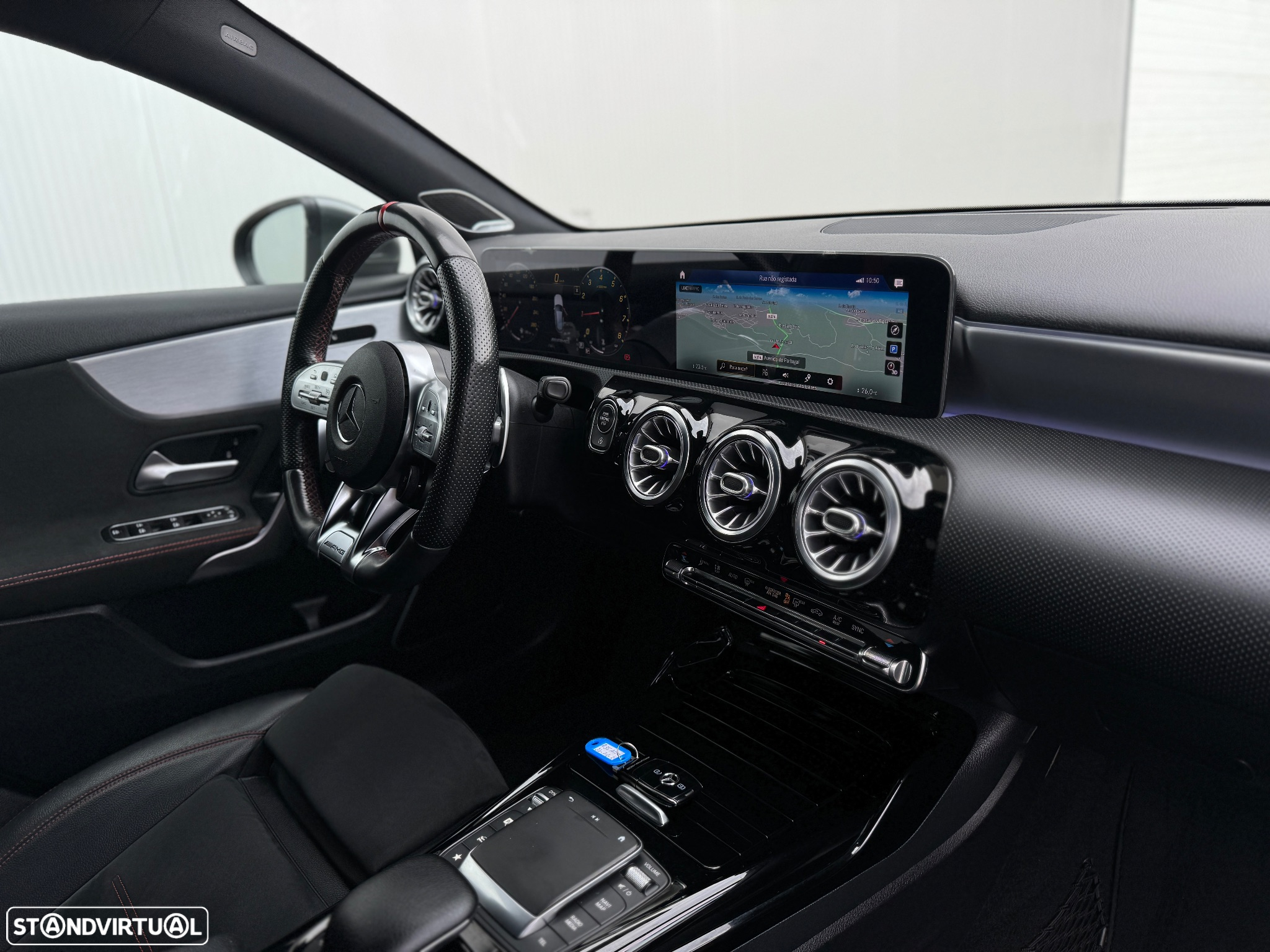 Mercedes-Benz A 35 AMG 4Matic - 24