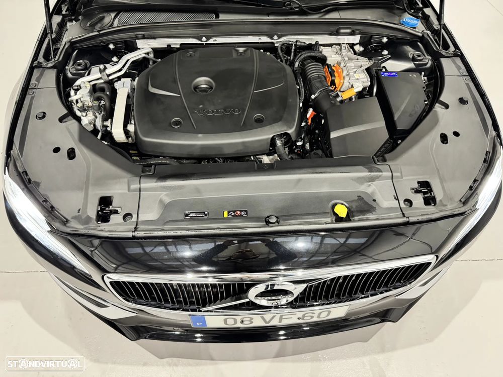 Volvo S90 T8 Twin Engine AWD Geartronic Momentum - 12