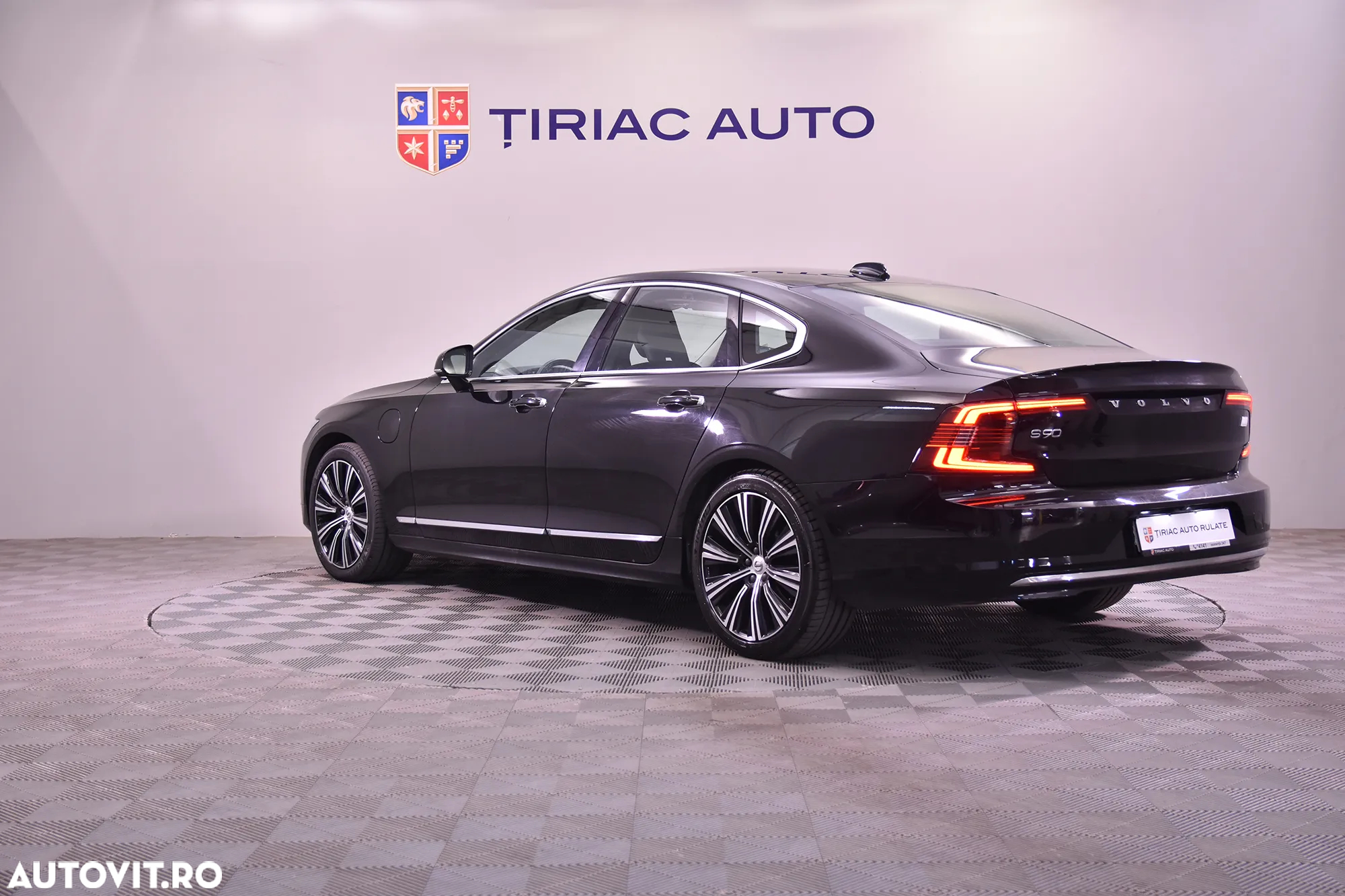 Volvo S90 T8 Twin Engine AWD Geartronic Inscription - 3