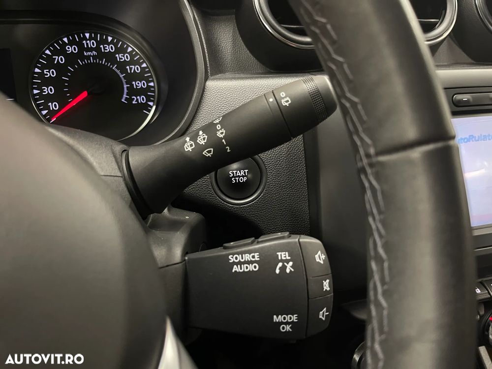 Dacia Duster 1.6 SCe Prestige jante 17" - 26