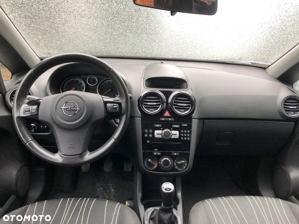 Opel Corsa 1.4 16V Edition 111 Jahre - 10