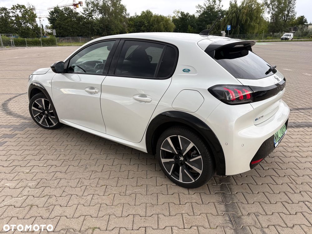 Peugeot 208 GT - 6