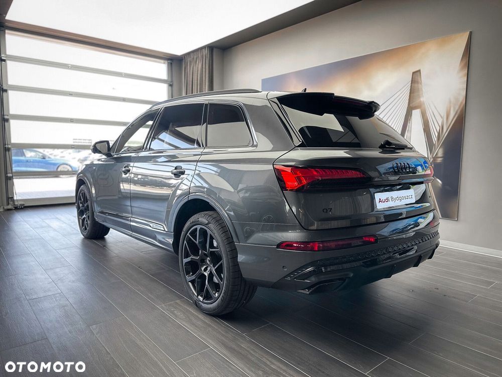 Audi Q7 - 9