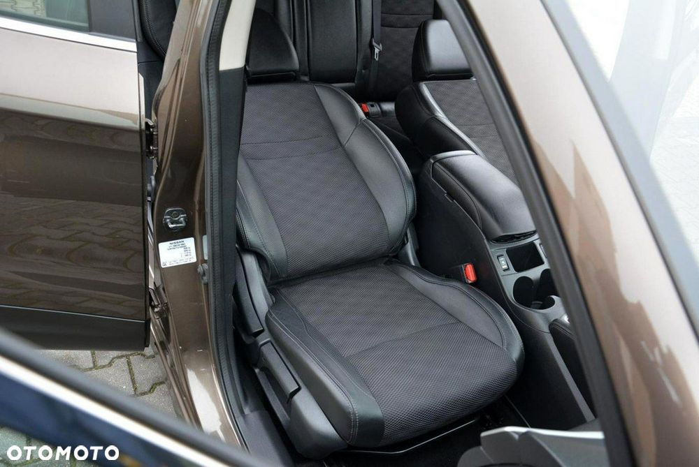 Nissan Qashqai 1.6 DCi 4x4 Tekna+ - 17