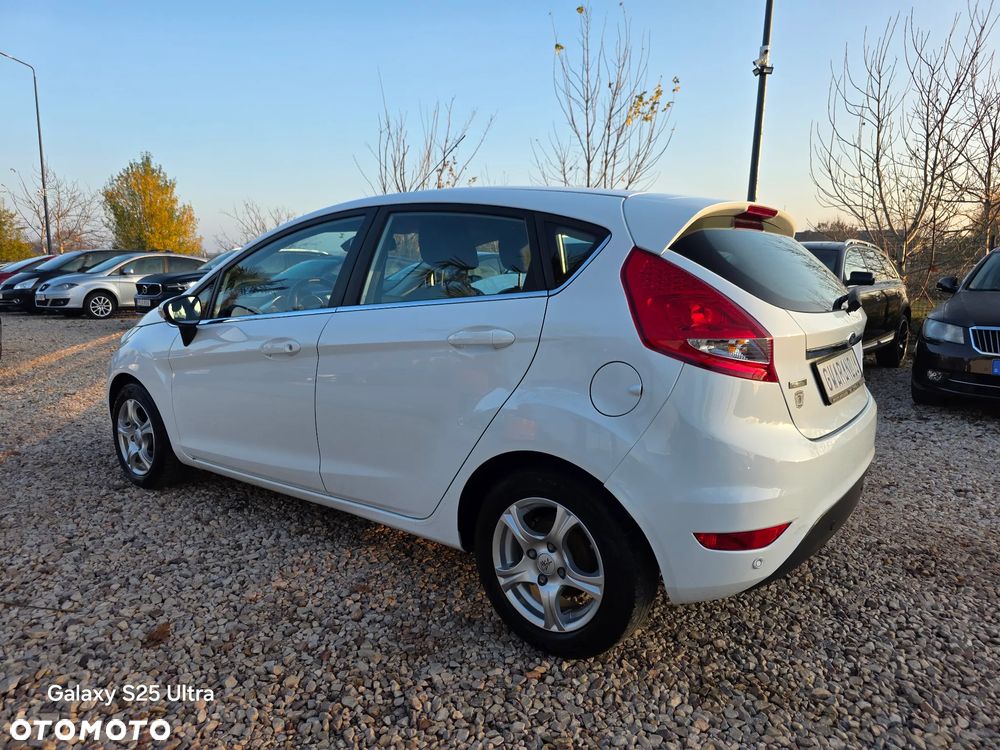 Ford Fiesta - 8
