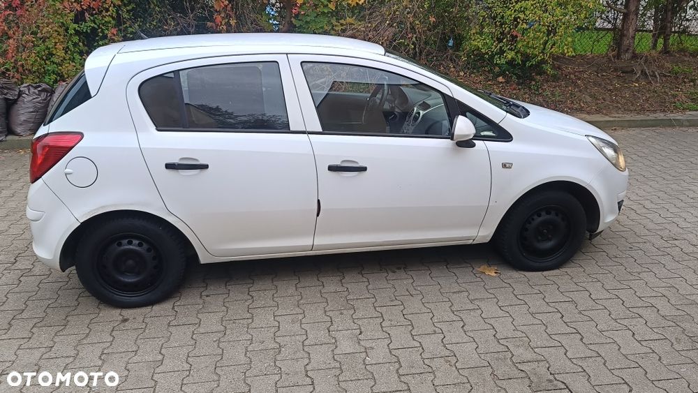 Opel Corsa - 4